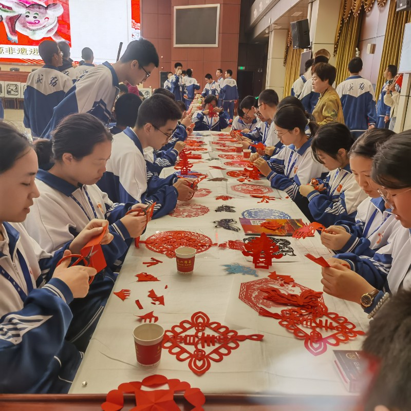 1762231980219067649.jpg 1762231980219067649.jpg