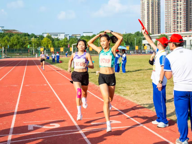 1762318937208098860.jpg 1762318937208098860.jpg