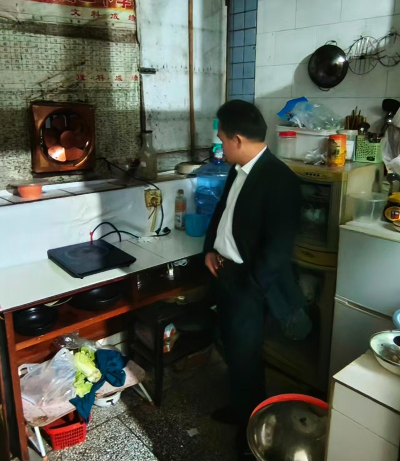 1765956437479031770.jpg 1765956437479031770.jpg