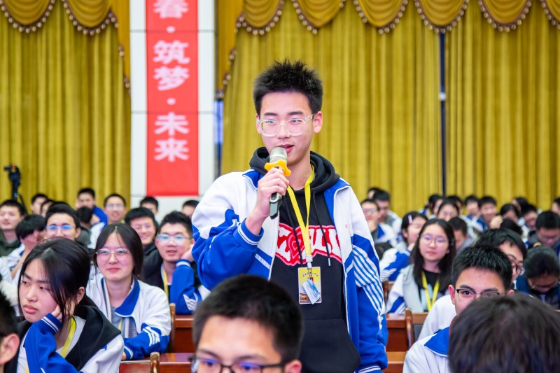 1775121420446099815.jpg 1775121420446099815.jpg